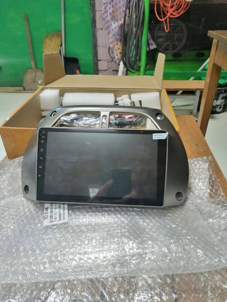 Autoradio Toyota Rav4 Android Auto - CarPlay photo review