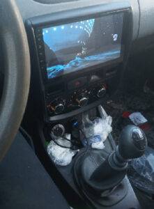 Autoradio Renault Duster Android Auto - CarPlay photo review