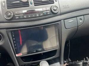 Autoradio GPS Mercedes Classe E Android Auto - CarPlay photo review