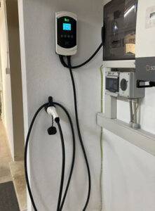 Borne de recharge triphasée 11 KW - 400V - 16A photo review