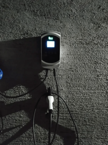 Borne de recharge triphasée 22 KW - 400V - 32A photo review