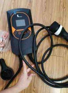 Borne de recharge monophasée 7.6 KW - 230V - 32A photo review