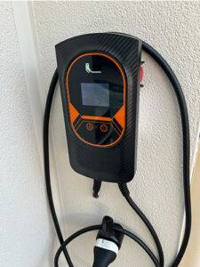 Borne de recharge triphasée 11 KW - 400V - 16A photo review