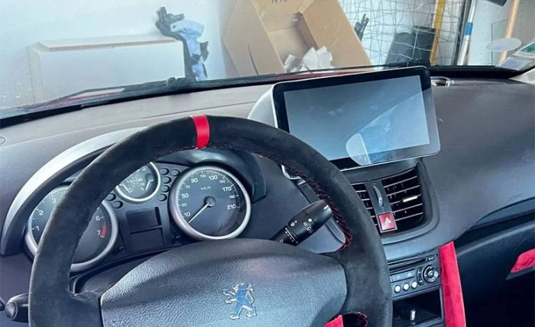 Autoradio Peugeot 207 Android Auto - CarPlay photo review