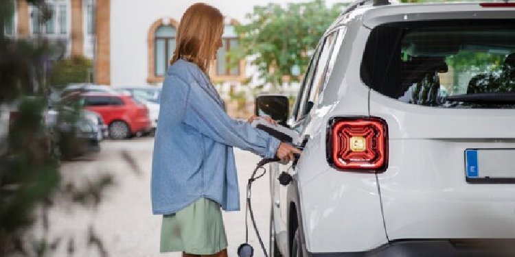 Vous consultez actuellement Chargeur voiture électrique maison : comment bien le choisir ?