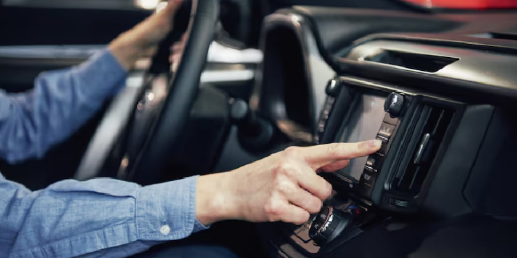 Vous consultez actuellement Comment changer l’autoradio d’une Renault Clio 4 ?