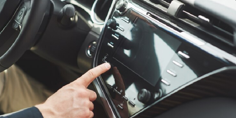 Comprendre le schéma branchement autoradio Android
